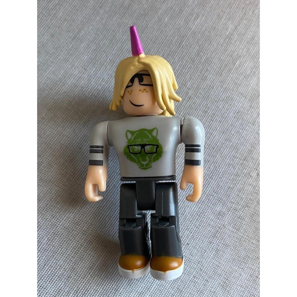 Roblox Reese Mcblox Series 2 Toy Mini-figure Cake Topper Stocking Stuffer s22